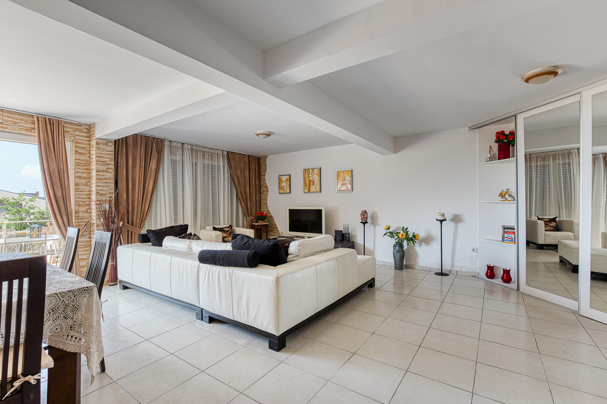 Image of Apartment - 2 Bedrooms - 1 Bathrooms for Sale in Budva-Seoce-Montenegro, Image 5